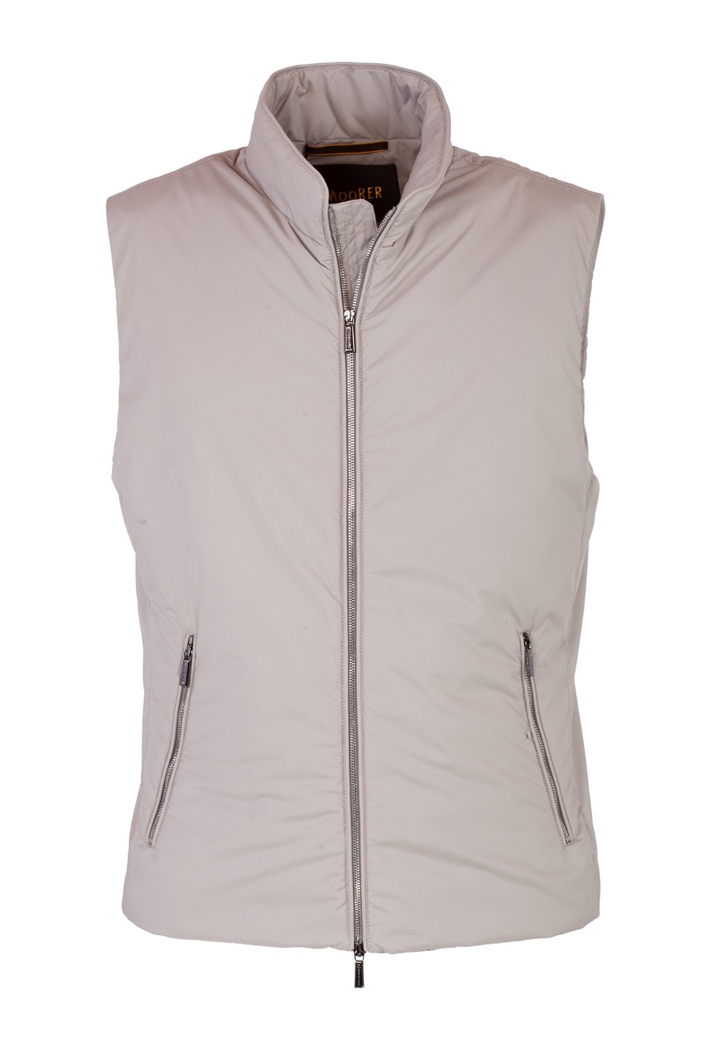 shop MOORER  Gilet: Moorer gilet "SENIO".
Gilet liscio in tessuto idrorepellente.
Foderato con imbottitura light in piuma d'oca a boudin. 
Pratica chiusura frontale con zip doppio cursore e tasche laterali con zip. 
All'interno comode tasche porta documenti, rifiniture logate.
Composizione: 100% Poliestere.
Fabbricato in Italia.. SENIO SKT-MARMO U0118 number 6629000